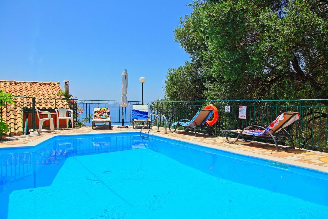 Villa Seaview Calypso Nisaki  Exterior foto